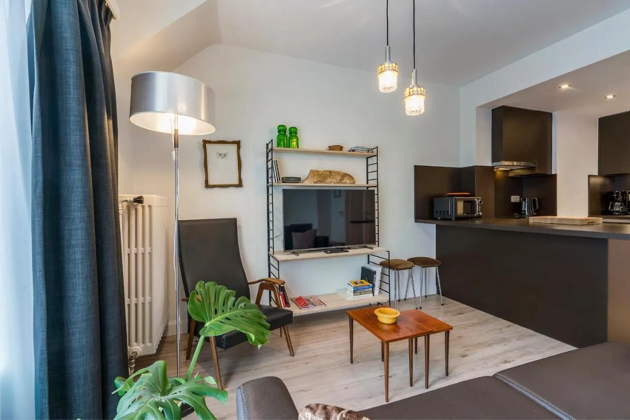 Appartement Retro woning te centrum Oostende, 5min van de kust België