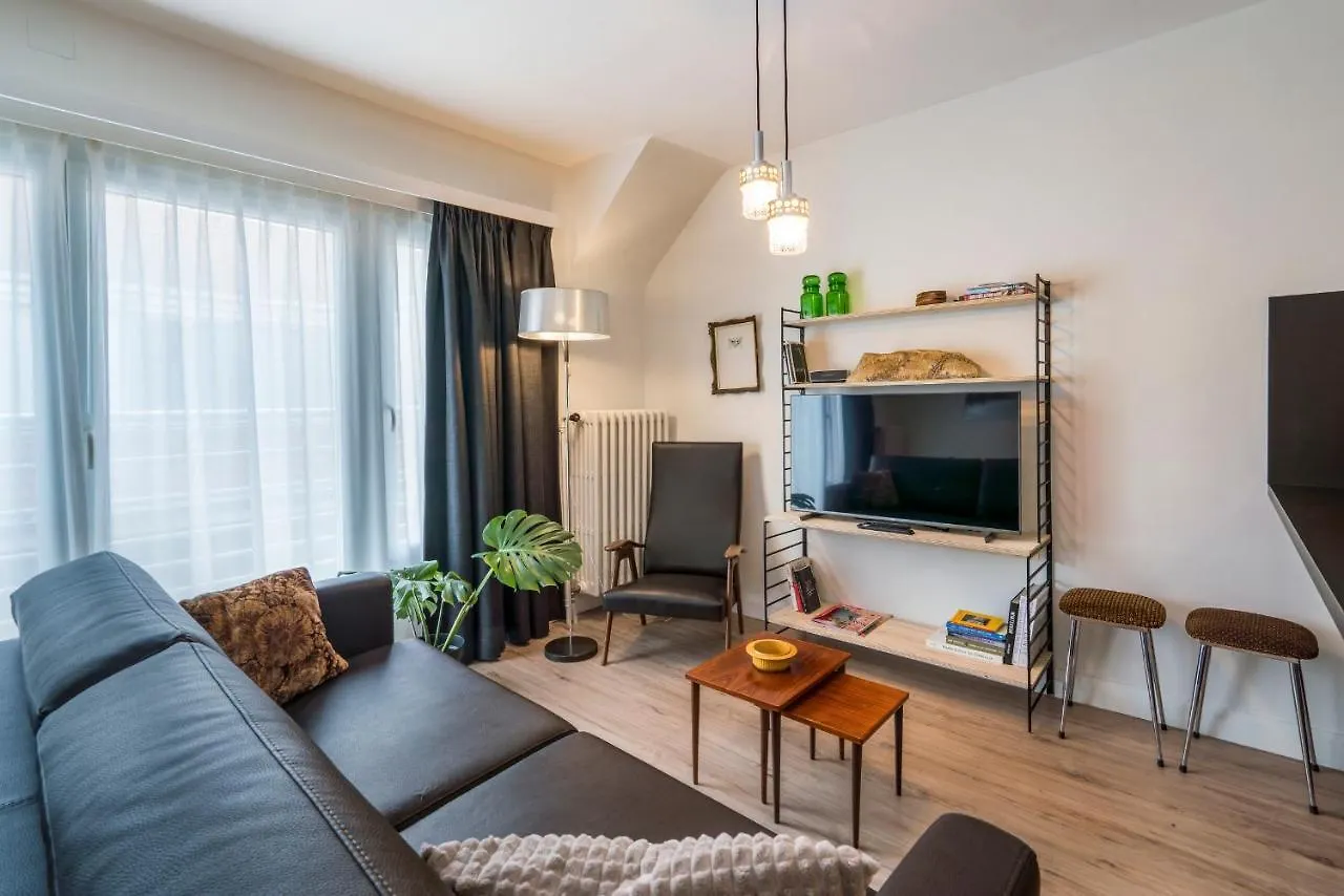 Retro woning te centrum Oostende, 5min van de kust
